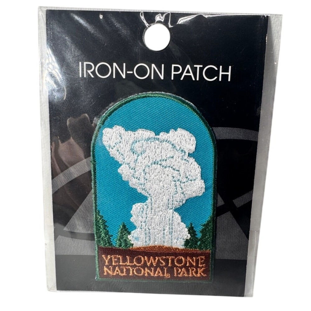 Yellowstone National Park Old Faithful Geyser Iron On Patch Pinnacle Designs NEW